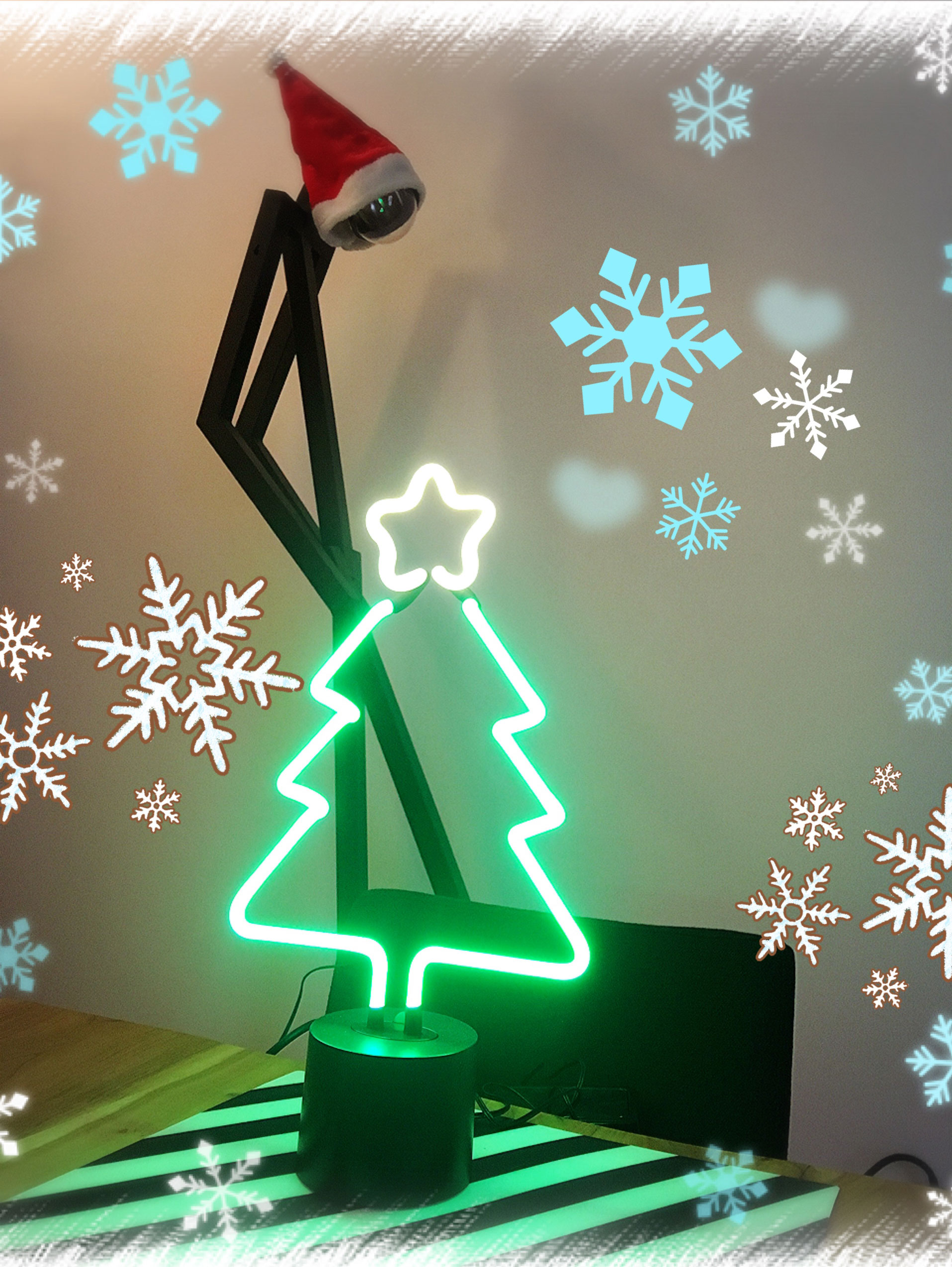 N lamp with santa hat and neon christmas tree